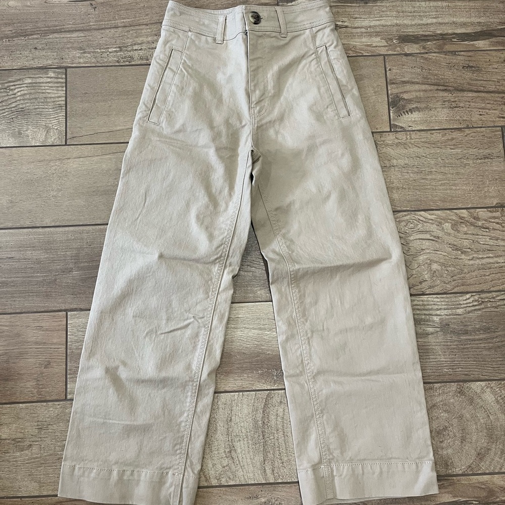Women’s Tan Pants